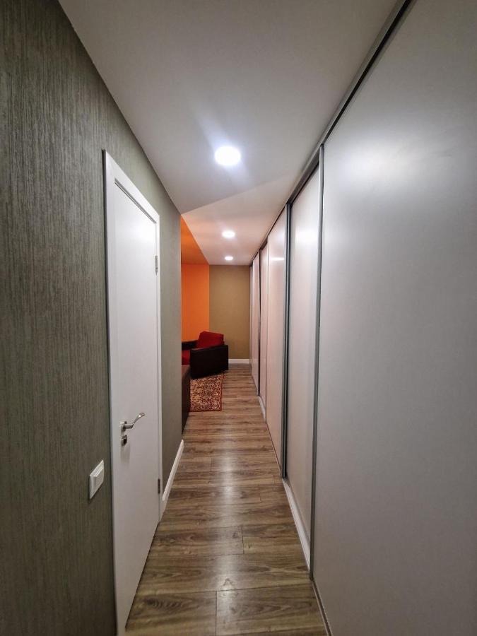 Comfort Iris Apart Chisináu Exterior foto